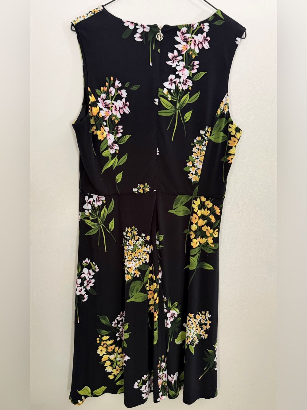 Sz 14 Tommy Hilfiger Black Green/White Floral V-Neck A-line Summer Dress Womens - Picture 2 of 7